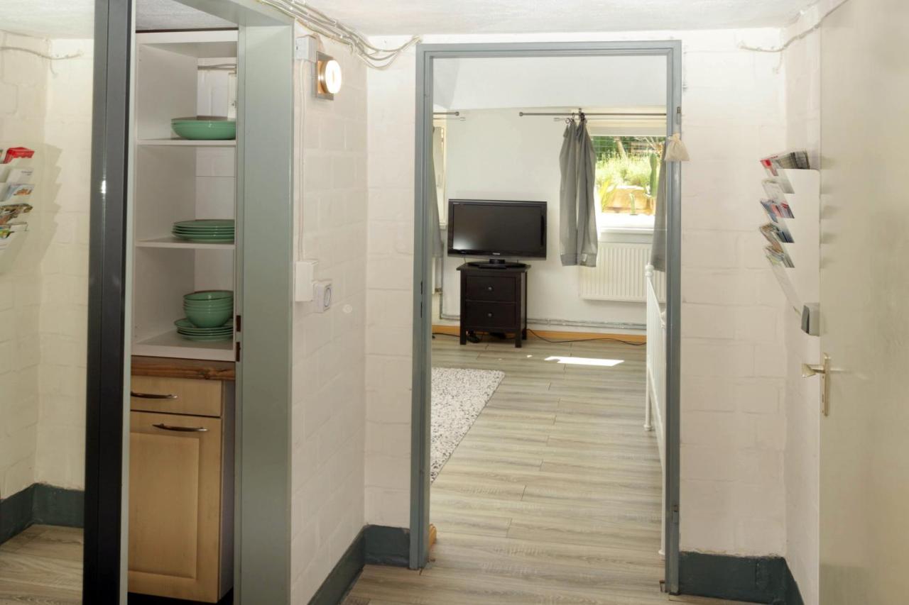 Cozy Souterrain-Half-Basement-Apartment Included 2 Bicycles Berlin Exteriör bild