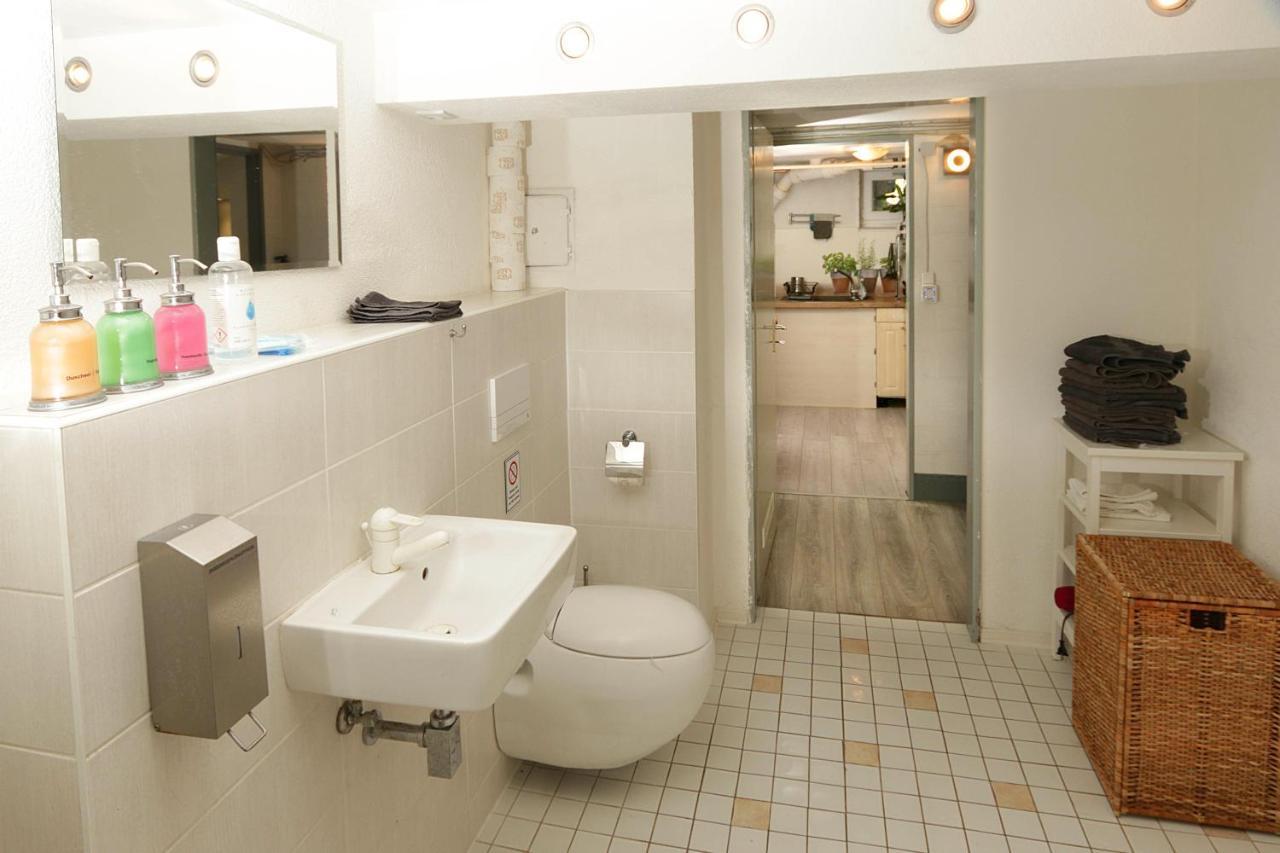 Cozy Souterrain-Half-Basement-Apartment Included 2 Bicycles Berlin Exteriör bild